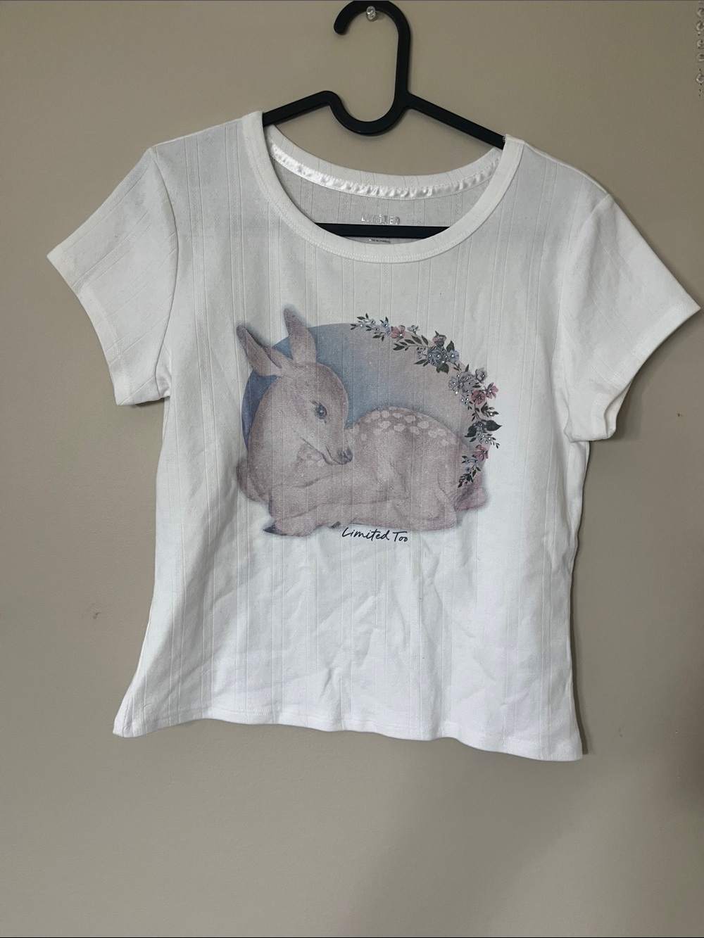 Limited Too White Short-Sleeve Tee with Deer & Floral Wreath